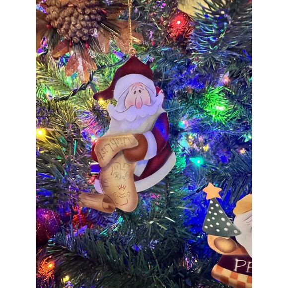 Vintage Style Santa Lot (5) Primitive Metal Farmhouse Christmas Ornaments - Picture 5 of 7